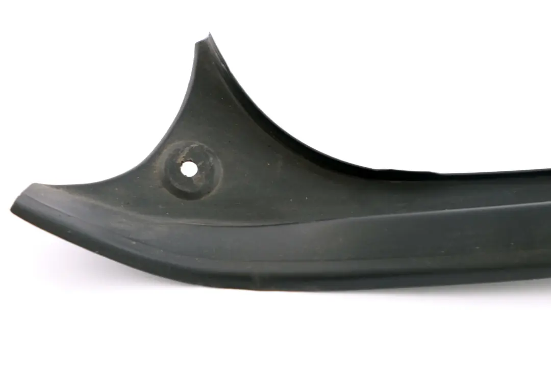 Copertura Wasserrinne SX per BMW E65 E66 E67 con numero di parte 7145817 BMW E65 E66 E67 Copertura Wasserrinne SX - SKU 7145817 - Numero di parte 7145817