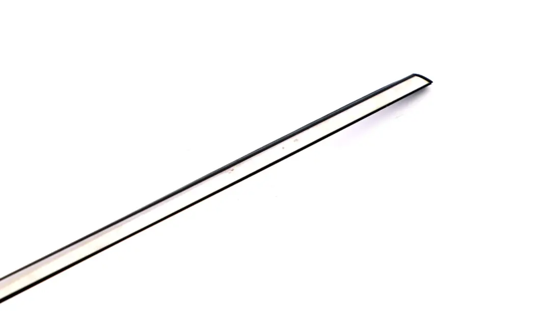 Plaque D'egout Exterieur Droite Chrome pour Mini Cooper One R55 R56 R58 à propos du numéro de pièce 7146092 Mini Cooper One R55 R56 R58 Plaque D'egout Exterieur Droite Chrome - SKU 7146092 - Numéro de pièce 7146092