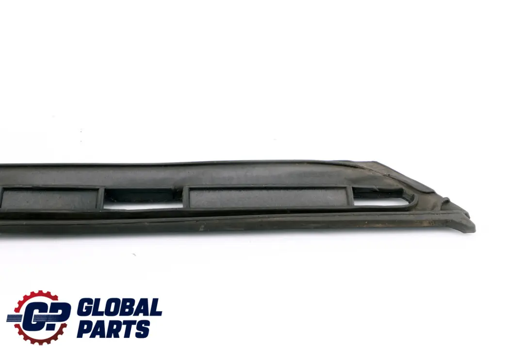 Guarnizione Schiuma Pilastro SX per Mini Cooper One R55 R56 con numero di parte 7146095 Mini Cooper One R55 R56 Guarnizione Schiuma Pilastro SX - SKU 7146095 - Numero di parte 7146095