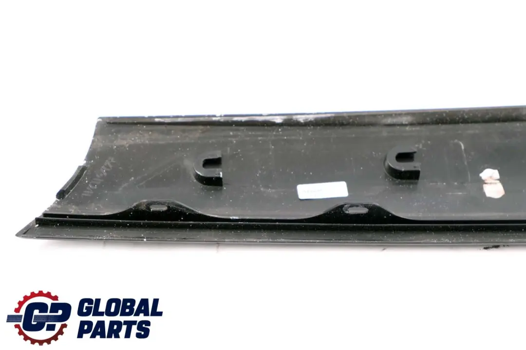 Couvercle de Garniture de Colonne A cote Gauche Noir pour Mini Cooper R55 R56 à propos du numéro de pièce 7146097 Mini Cooper R55 R56 Couvercle de Garniture de Colonne A cote Gauche Noir - SKU 7146097 - Numéro de pièce 7146097