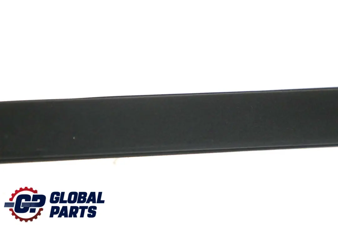 Modanatura tetto laterale sinistro Schwarz Nero per Mini Cooper One R56 con numero di parte 7146105 Mini Cooper One R56 Modanatura tetto laterale sinistro Schwarz Nero - SKU 7146105 - Numero di parte 7146105