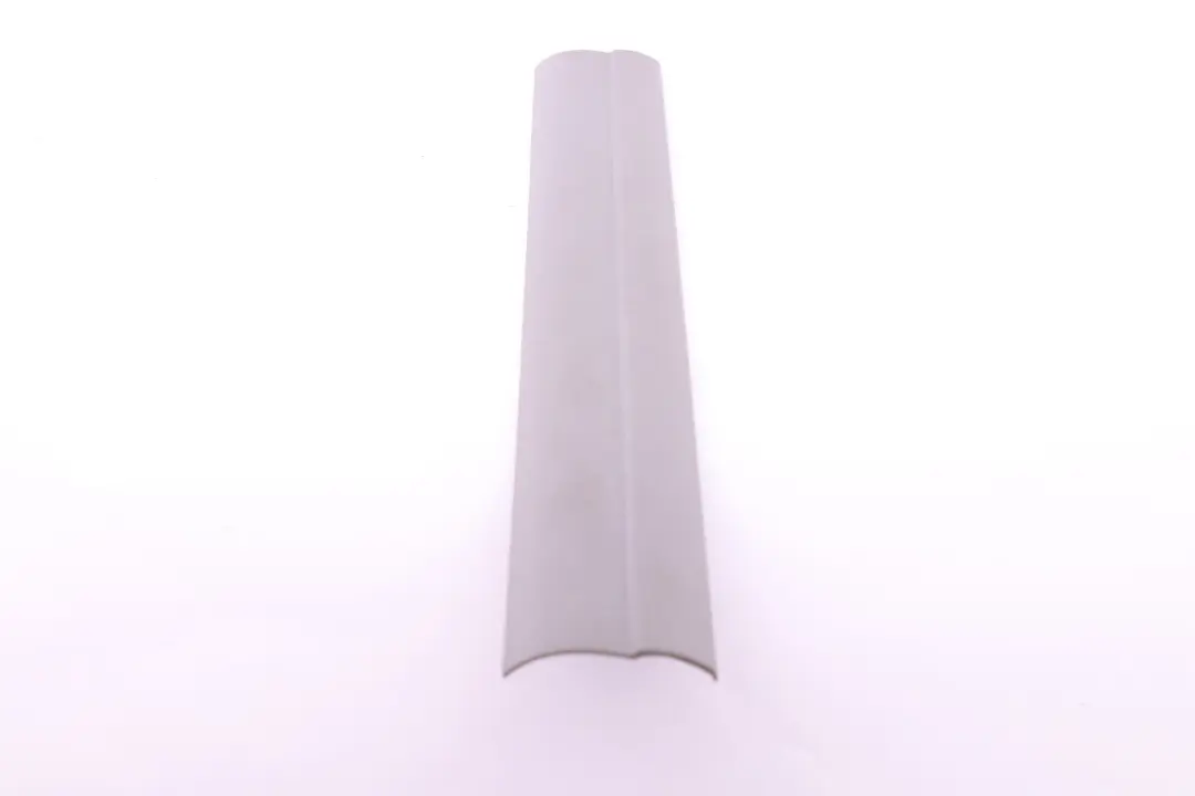 Listwa osłona szara próg przód 7058149 do BMW E90 E91 o numerze 7146331 BMW E90 E91 Listwa osłona szara próg przód 7058149 - SKU 7146331 - Numer Części 7146331