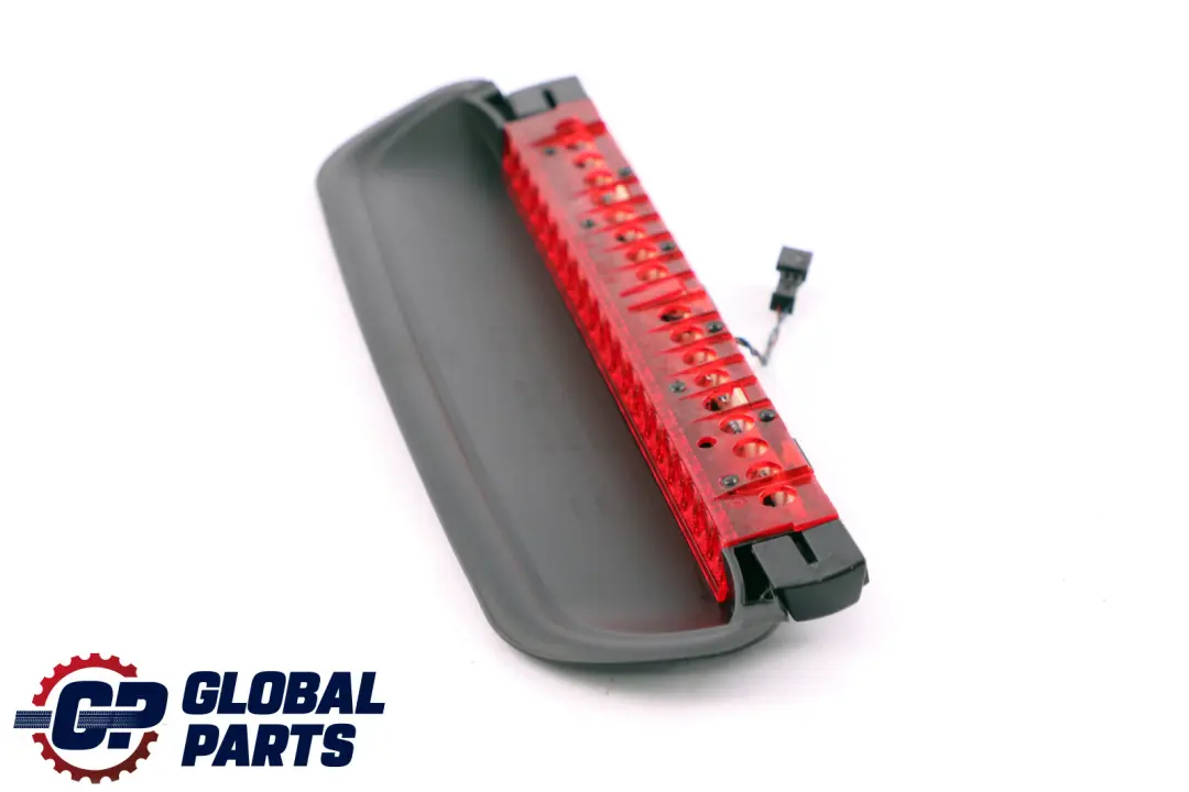 Luz De Freno Trasera Tercera Luz De Freno Negro para BMW E92 con número de pieza 7146351 BMW E92 Luz De Freno Trasera Tercera Luz De Freno Negro - SKU 7146351 - Número de pieza 7146351