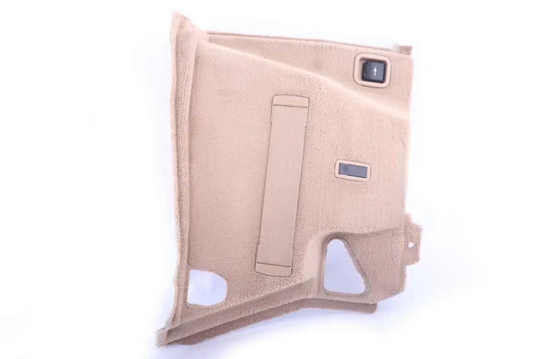 Pannello Rivestimento Vano Bagagli Anteriore Sinistro Beige 7141891 per BMW E91 con numero di parte 7146741 BMW E91 Pannello Rivestimento Vano Bagagli Anteriore Sinistro Beige 7141891 - SKU 7146741 - Numero di parte 7146741