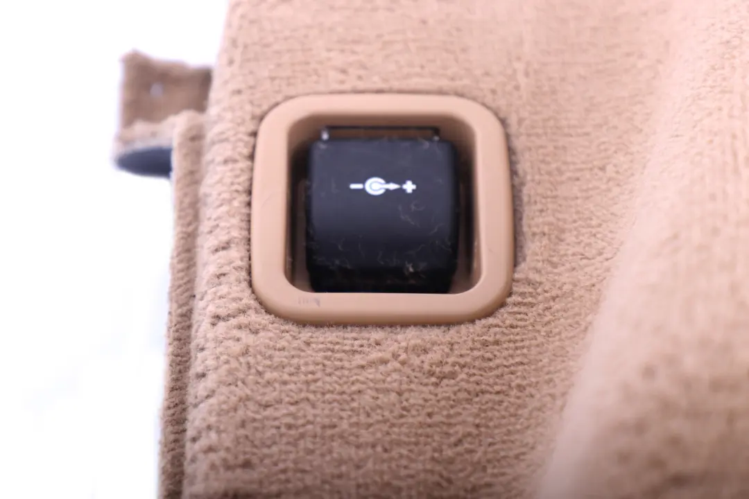 BMW E91 Panel De Embellecedor del Maletero Delantero Izquierdo Beige 7141891 - SKU 7146741 - Número de pieza 7146741