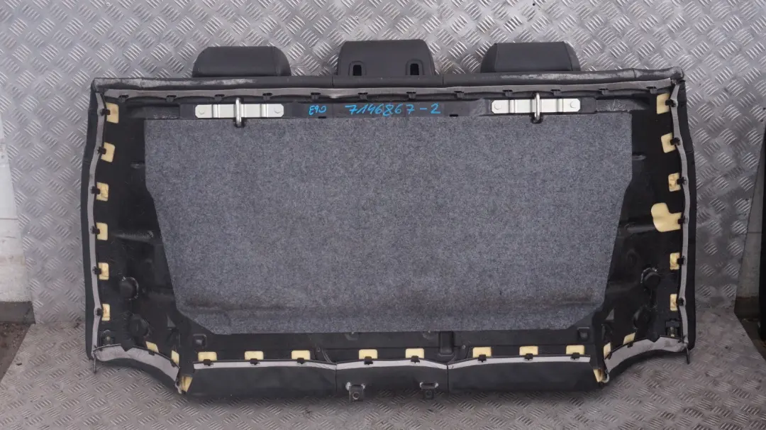 Bezug Lehne Leder Rückenlehne SCHWARZ hinten für BMW 3 er E90 mit Teilenummer 7146867 BMW 3 er E90 Bezug Lehne Leder Rückenlehne SCHWARZ hinten - SKU 7146867-2 - Teilenummer 7146867