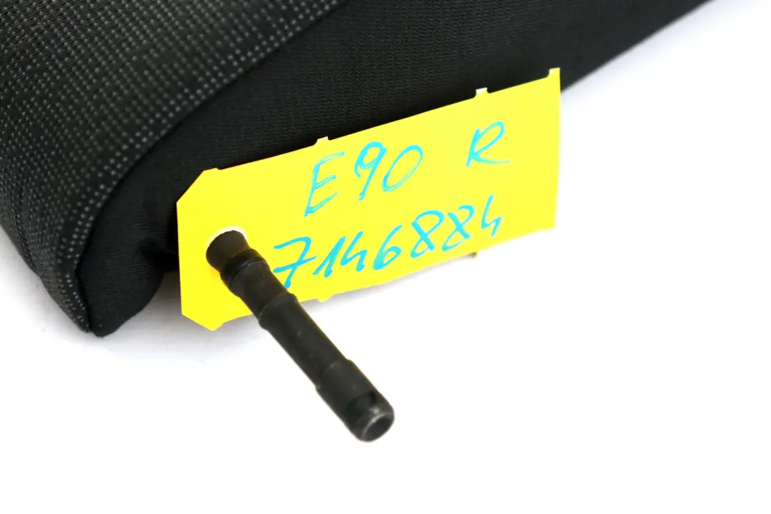 Housse Dossier Sièges Arrière Droit Support Tissu Anthrazit pour BMW E90 à propos du numéro de pièce 7146884 BMW E90 Housse Dossier Sièges Arrière Droit Support Tissu Anthrazit - SKU 7146884 - Numéro de pièce 7146884