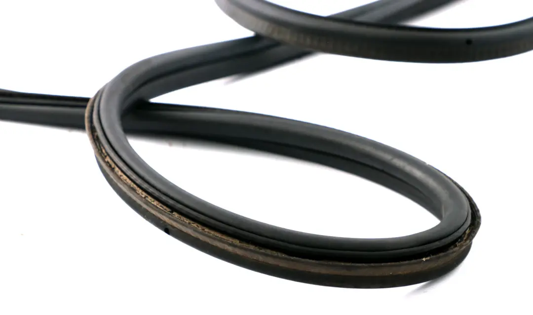 BMW E91 E91N LCI Chiusura Ermetica Portellone - SKU 7147043 - Numero di parte 7147043