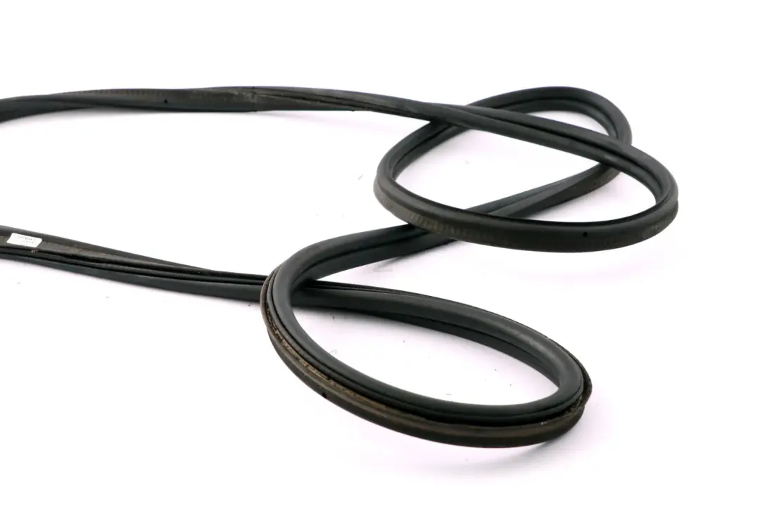 Trunk Lid Sealing Gasket Seal to BMW 3 Series E91 E91N LCI with Part number 7147043 BMW 3 Series E91 E91N LCI Trunk Lid Sealing Gasket Seal - SKU 7147043 - Part number 7147043