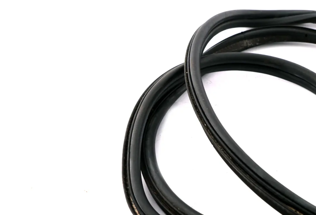 Tapa del maletero Junta De estanqueidad para BMW E91 E91N LCI con número de pieza 7147043 BMW E91 E91N LCI Tapa del maletero Junta De estanqueidad - SKU 7147043 - Número de pieza 7147043