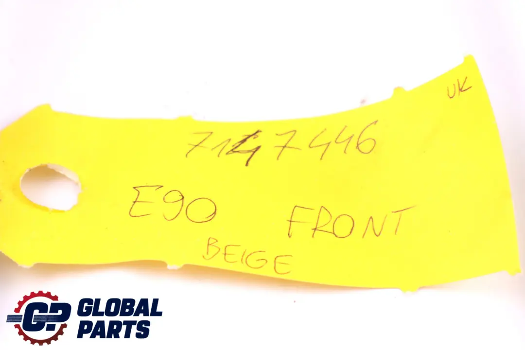 Zagłówek Fotela Przedniego Skórzany Beżowy do BMW E90 E91 E92 o numerze 7147446 BMW E90 E91 E92 Zagłówek Fotela Przedniego Skórzany Beżowy - SKU 7147446 - Numer Części 7147446