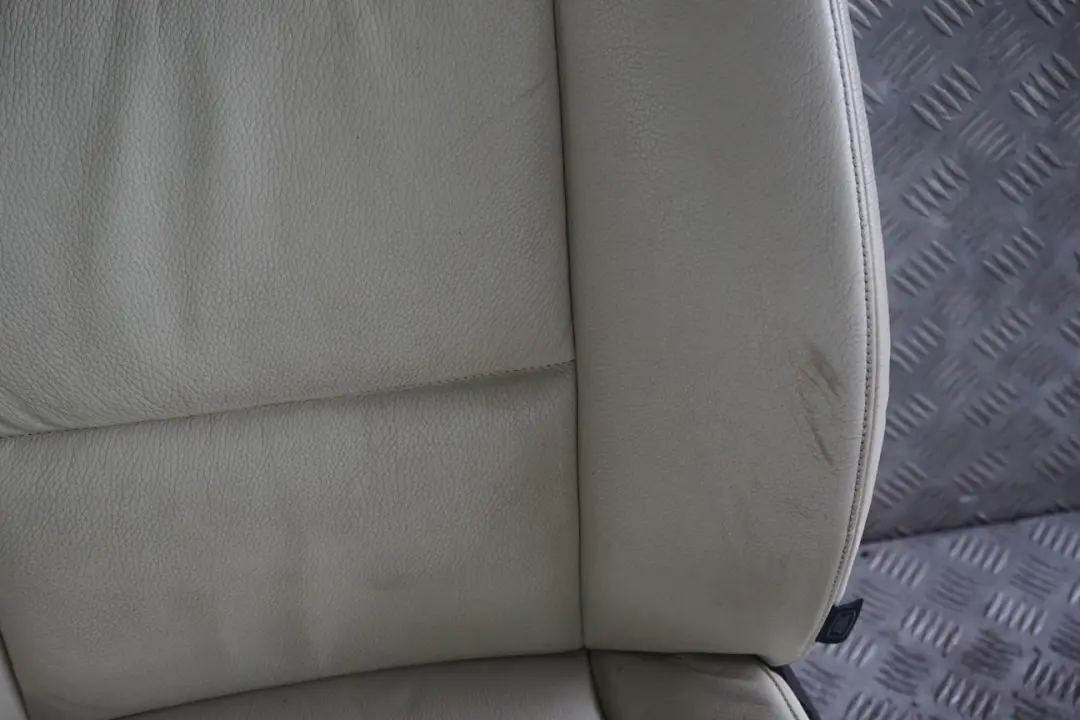 Bezug Lehne Leder Lemon Innen Sitz Vorne Links für BMW 3 er E90 E91 mit Teilenummer 6956383 BMW 3 er E90 E91 Bezug Lehne Leder Lemon Innen Sitz Vorne Links - SKU 7147747-1 - Teilenummer 6956383