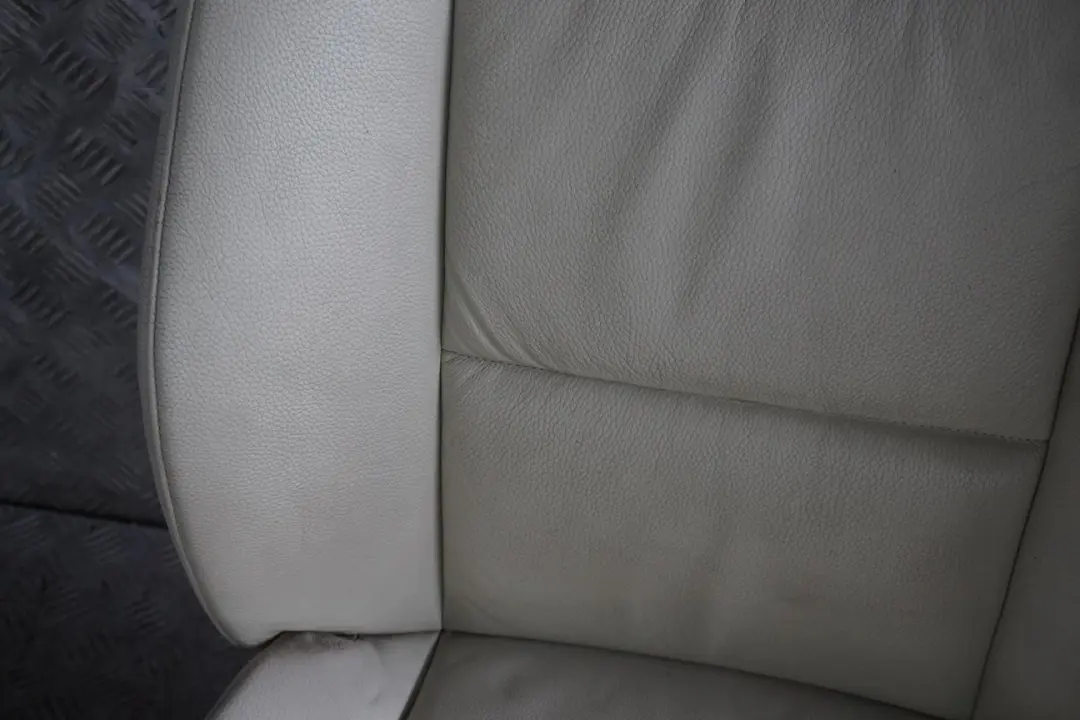 Bezug Lehne Leder Lemon Innen Sitz Vorne Links für BMW 3 er E90 E91 mit Teilenummer 6956383 BMW 3 er E90 E91 Bezug Lehne Leder Lemon Innen Sitz Vorne Links - SKU 7147747-1 - Teilenummer 6956383