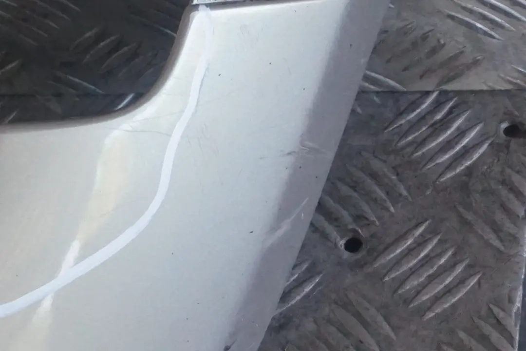 Heckstoßstange Spoiler Mitte Sparkling Silver Silber für BMW MINI Cooper S R56 R57 mit Teilenummer 7147890 BMW MINI Cooper S R56 R57 Heckstoßstange Spoiler Mitte Sparkling Silver Silber - SKU 7147890-SS - Teilenummer 7147890