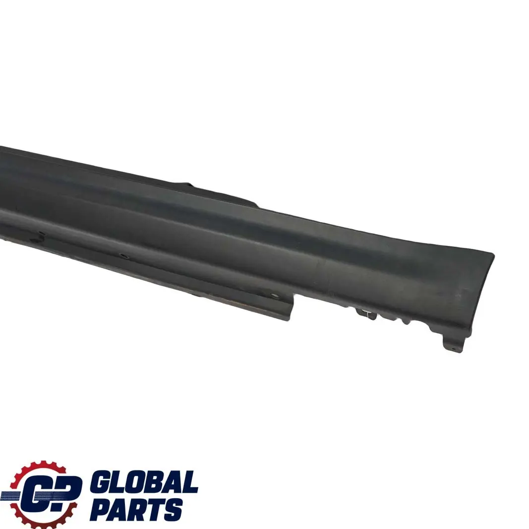 Cote Revetement Seuil a Gauche pour Mini R56 R57 à propos du numéro de pièce 7147915 Mini R56 R57 Cote Revetement Seuil a Gauche - SKU 7147915-16 - Numéro de pièce 7147915