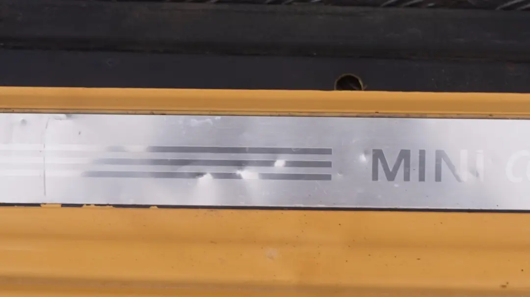 Right O/S Sill Skirt Door Side Cover Mellow Yellow to BMW MINI Cooper S R56 R57 with Part number 7147916 BMW MINI Cooper S R56 R57 Right O/S Sill Skirt Door Side Cover Mellow Yellow - SKU 7147916-MY - Part number 7147916