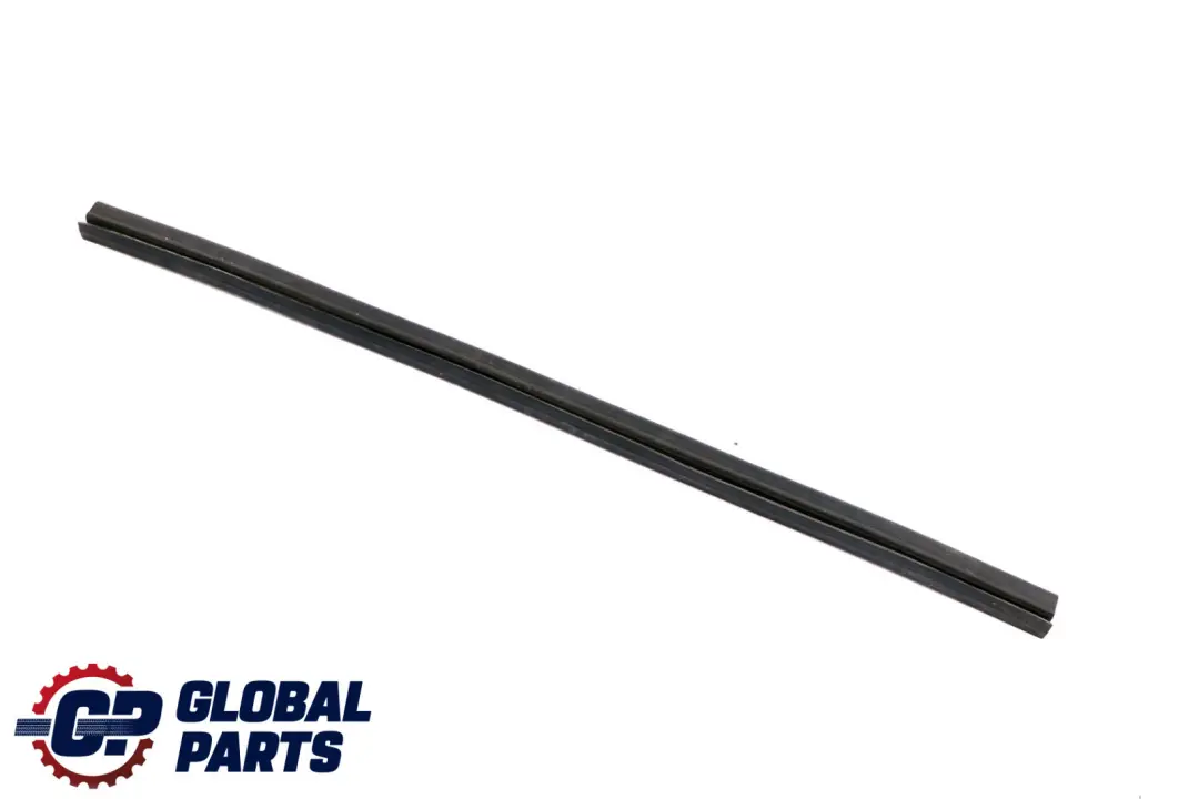 Junta Motor Capo Lateral para BMW E70 con número de pieza 7148341 BMW E70 Junta Motor Capo Lateral - SKU 7148341 - Número de pieza 7148341