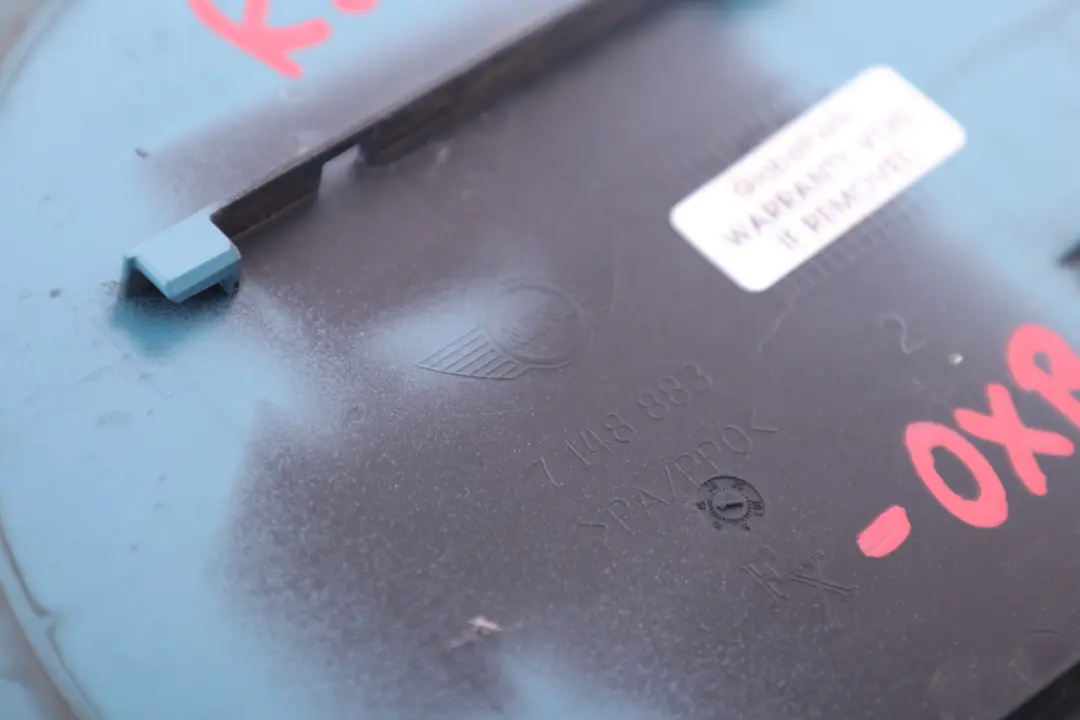 Klapka wlewu paliwa oxygen blue A74 do MINI R55 R56 o numerze 7148883 MINI R55 R56 Klapka wlewu paliwa oxygen blue A74 - SKU 7148883-OXB - Numer Części 7148883