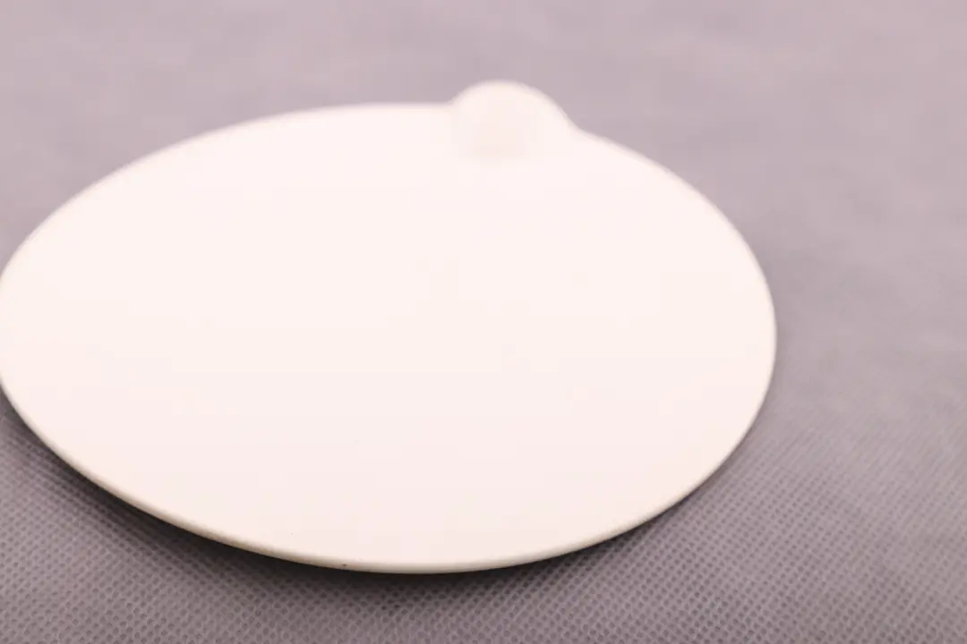 Filler In Flap Fuel Cap Cover Pepper White to MINI Cooper R55 R56 LCI with Part number 7148883 MINI Cooper R55 R56 LCI Filler In Flap Fuel Cap Cover Pepper White - SKU 7148883-PW - Part number 7148883