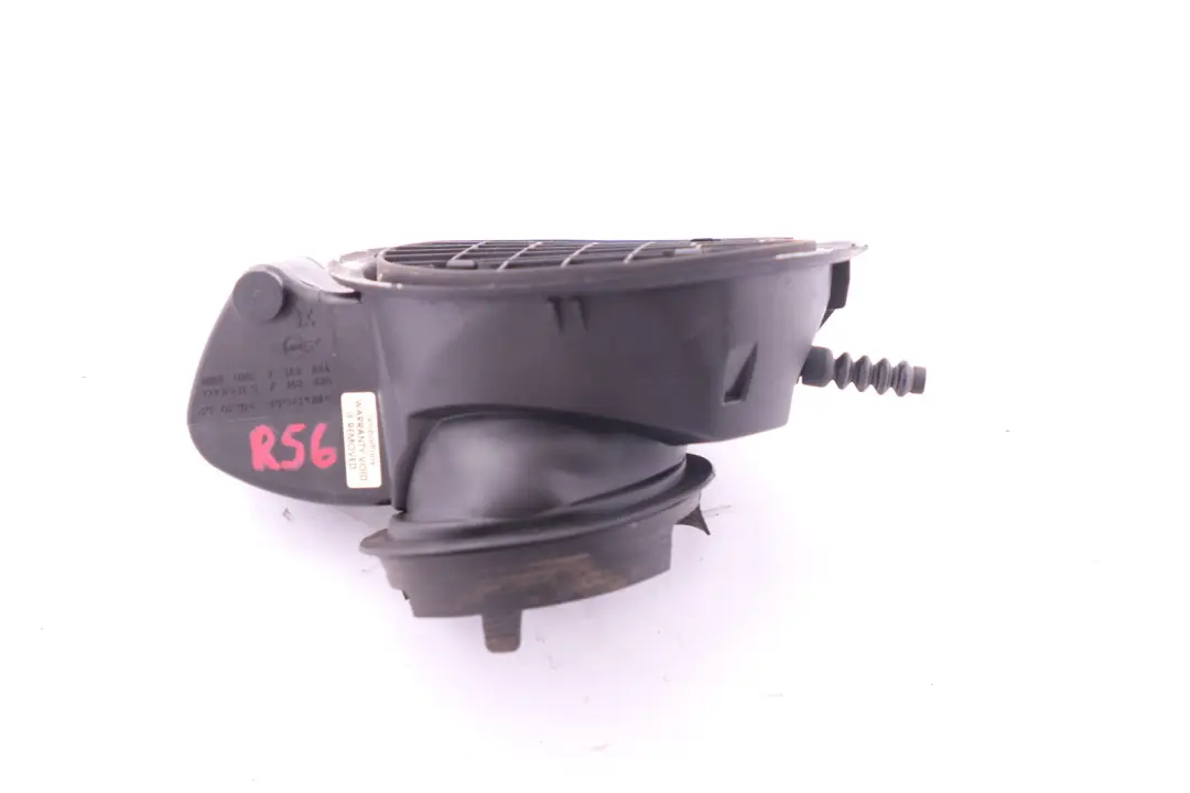 Carcasa De La tapa del deposito De combustible para Mini One R55 R56 LCI con número de pieza 7148884 Mini One R55 R56 LCI Carcasa De La tapa del deposito De combustible - SKU 7148884 - Número de pieza 7148884