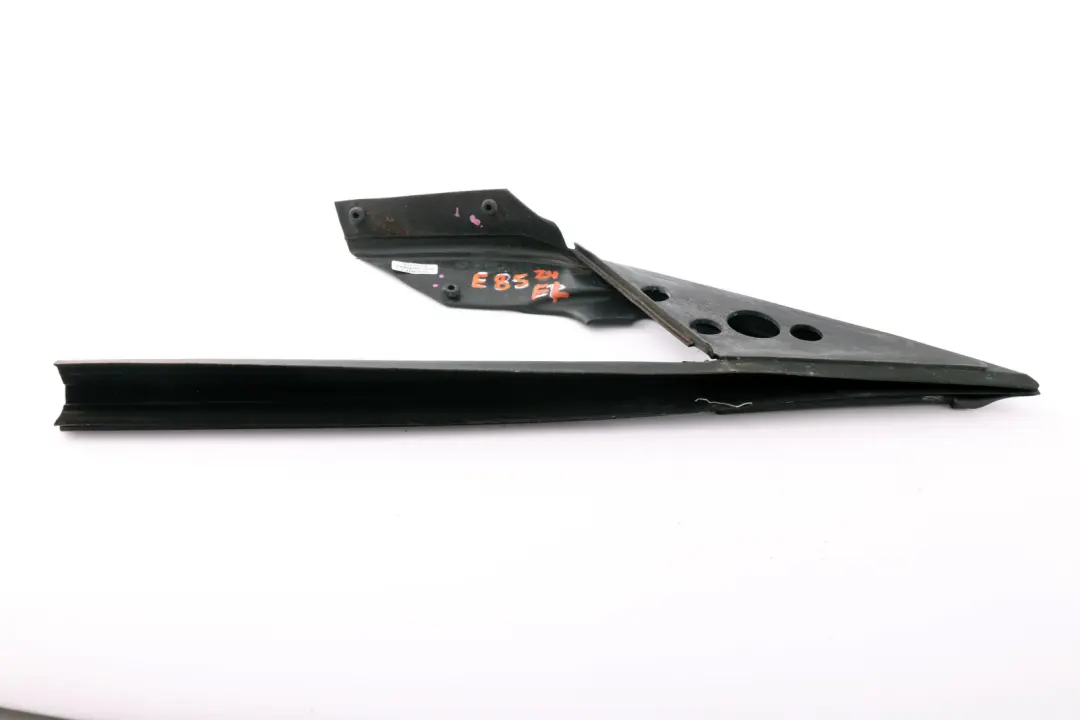 Seal Outer Mirror Triangle Left N/S to BMW Z4 Series E85 E86 with Part number 7148935 BMW Z4 Series E85 E86 Seal Outer Mirror Triangle Left N/S - SKU 7148935 - Part number 7148935