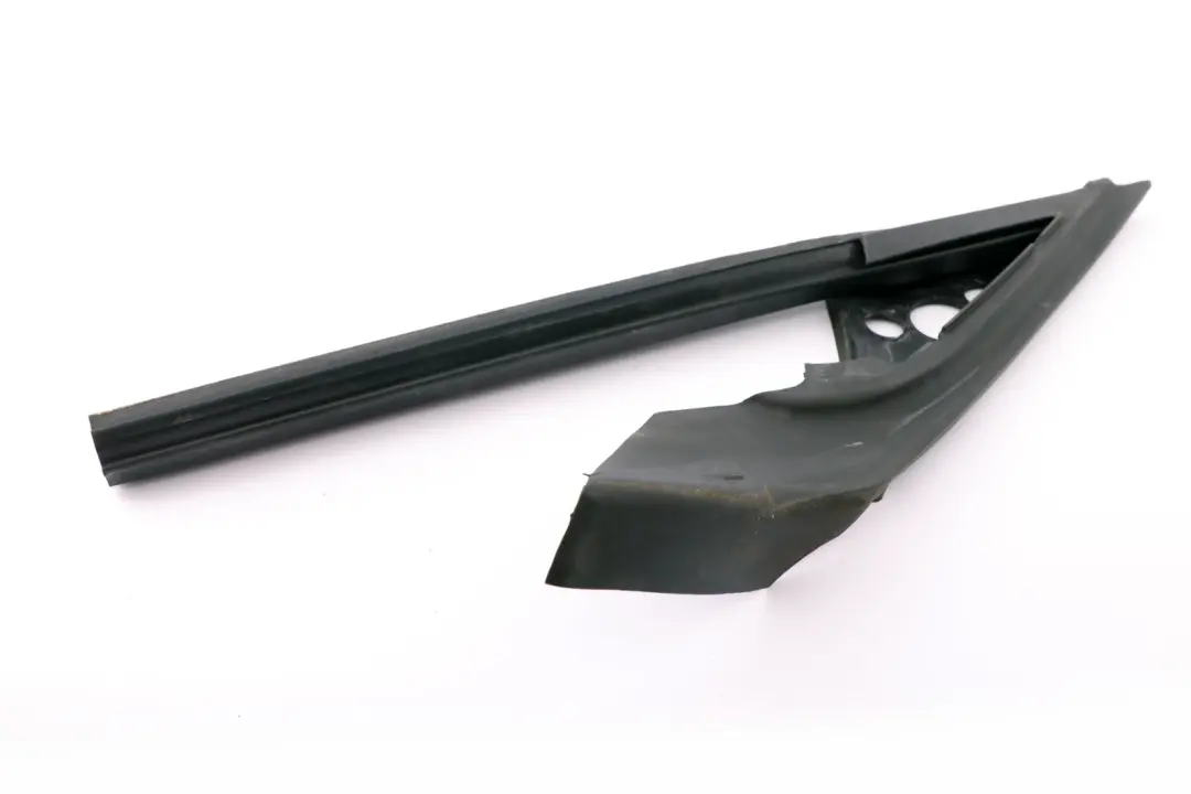 Seal Outer Mirror Triangle Left N/S to BMW Z4 Series E85 E86 with Part number 7148935 BMW Z4 Series E85 E86 Seal Outer Mirror Triangle Left N/S - SKU 7148935 - Part number 7148935