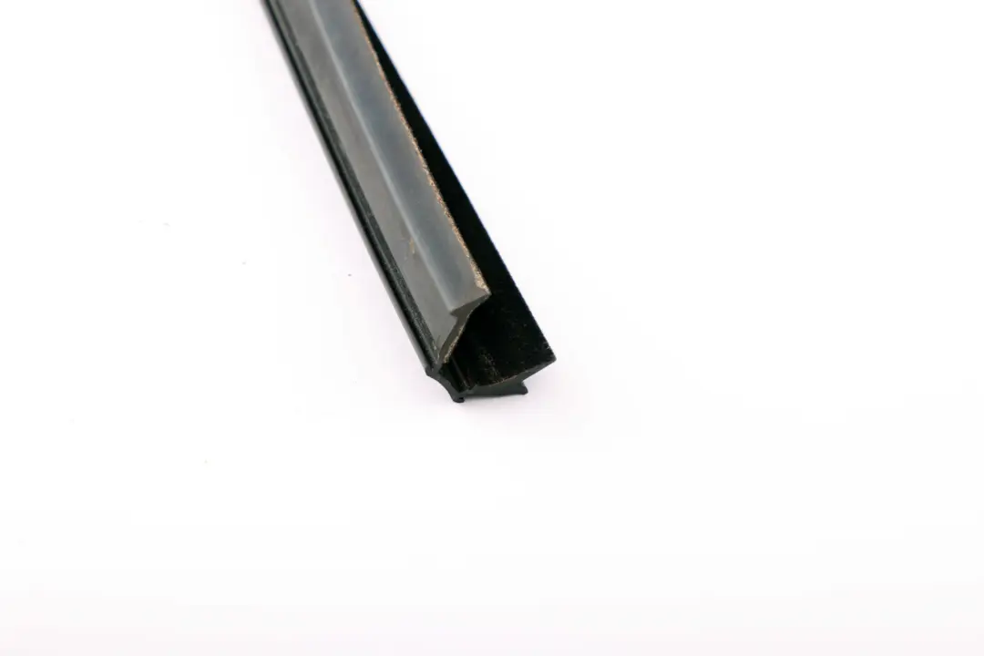 BMW Z4 E85 E86 Guarnizione Triangolo Specchio Esterno Sinistro - SKU 7148935 - Numero di parte 7148935