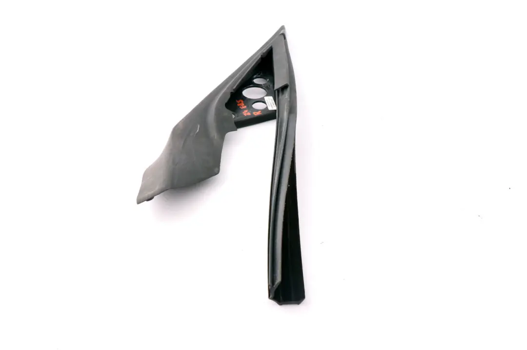 Guarnizione Triangolo Specchio Esterno Destro per BMW Z4 E85 E86 con numero di parte 7148936 BMW Z4 E85 E86 Guarnizione Triangolo Specchio Esterno Destro - SKU 7148936 - Numero di parte 7148936