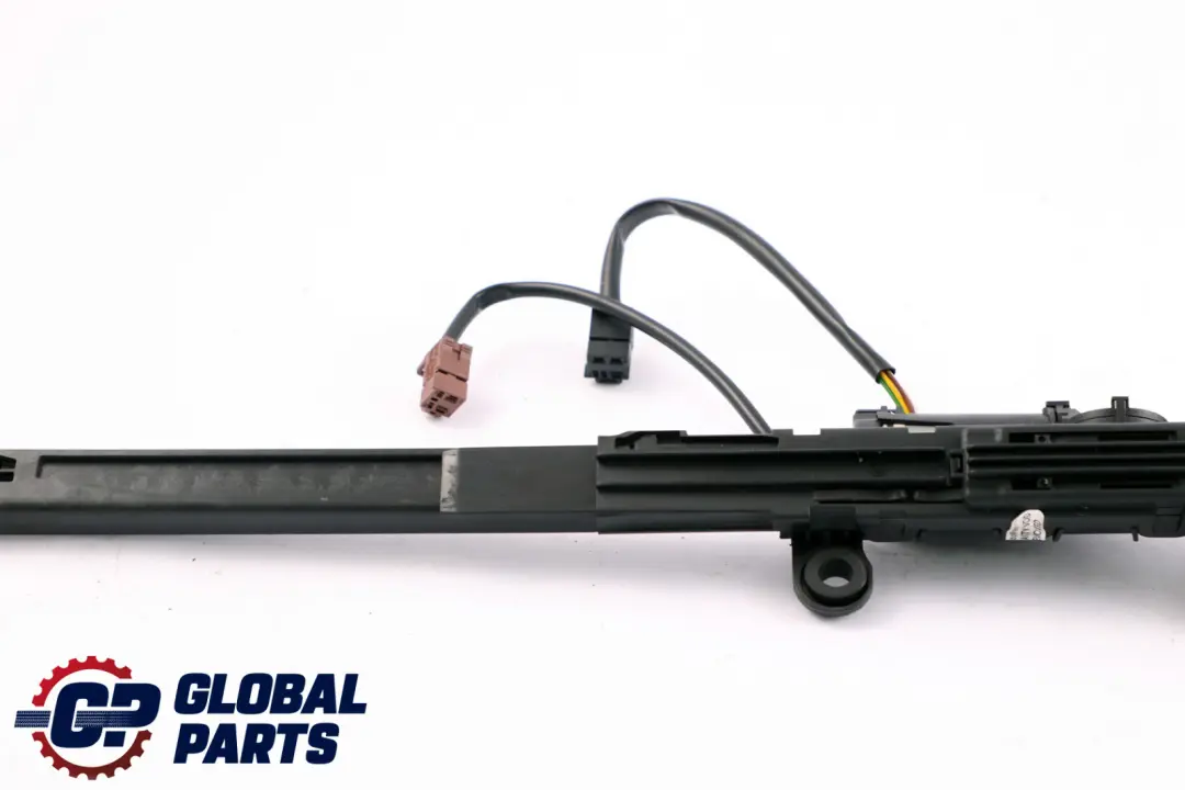 BMW E92 Front Right O/S Driver Safety Seat Belt Handover Chrome - SKU 7149308 - Part number 9148512