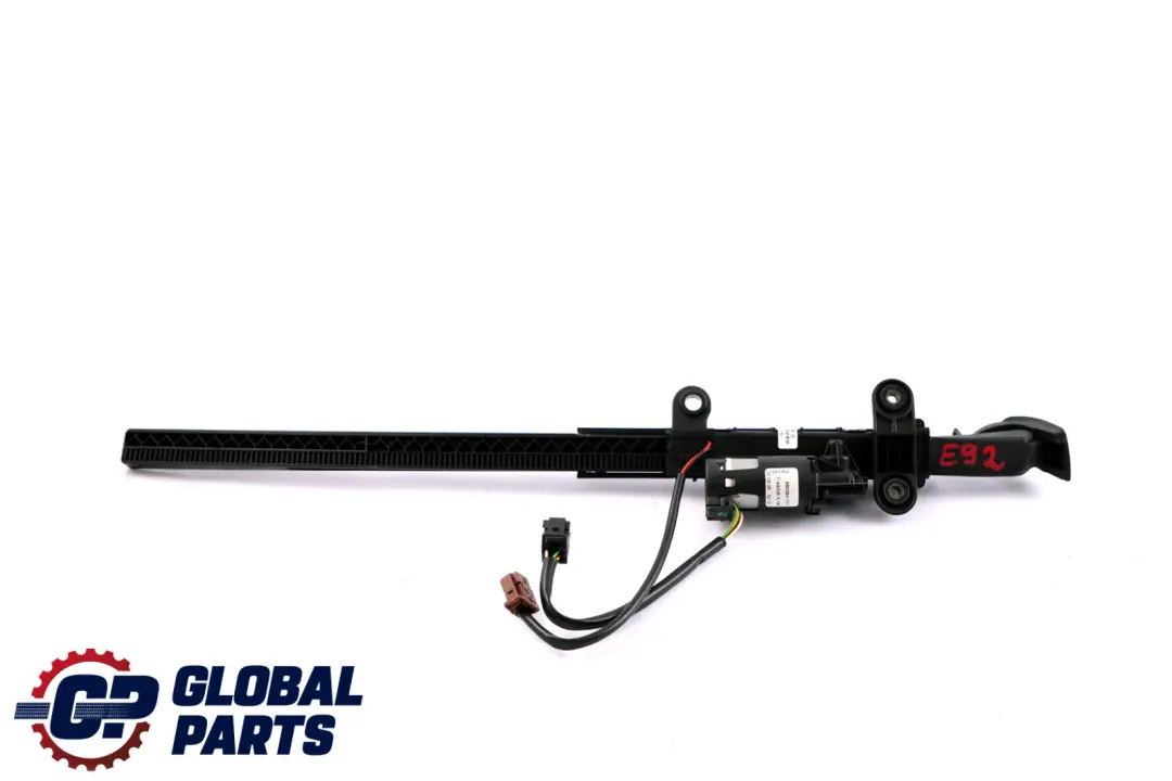BMW E92 Ceinture de securite avant droite Chrome - SKU 7149308 - Numéro de pièce 9148512