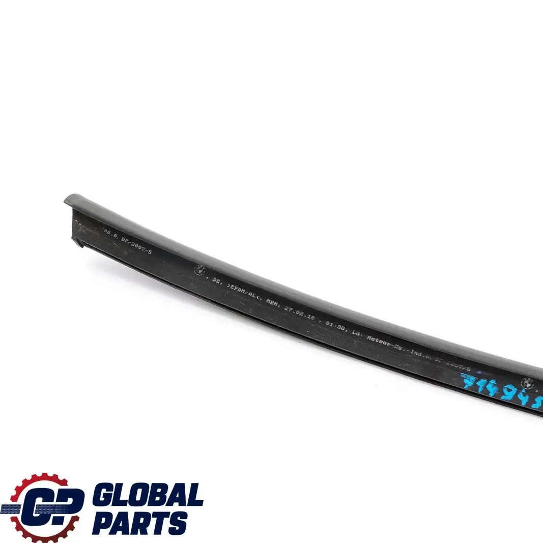 Plegable Techo Tapa Delantera Derecha O / S Junta Junta Tira para BMW Z4 E89 con número de pieza 7149454 BMW Z4 E89 Plegable Techo Tapa Delantera Derecha O / S Junta Junta Tira - SKU 7149454 - Número de pieza 7149454