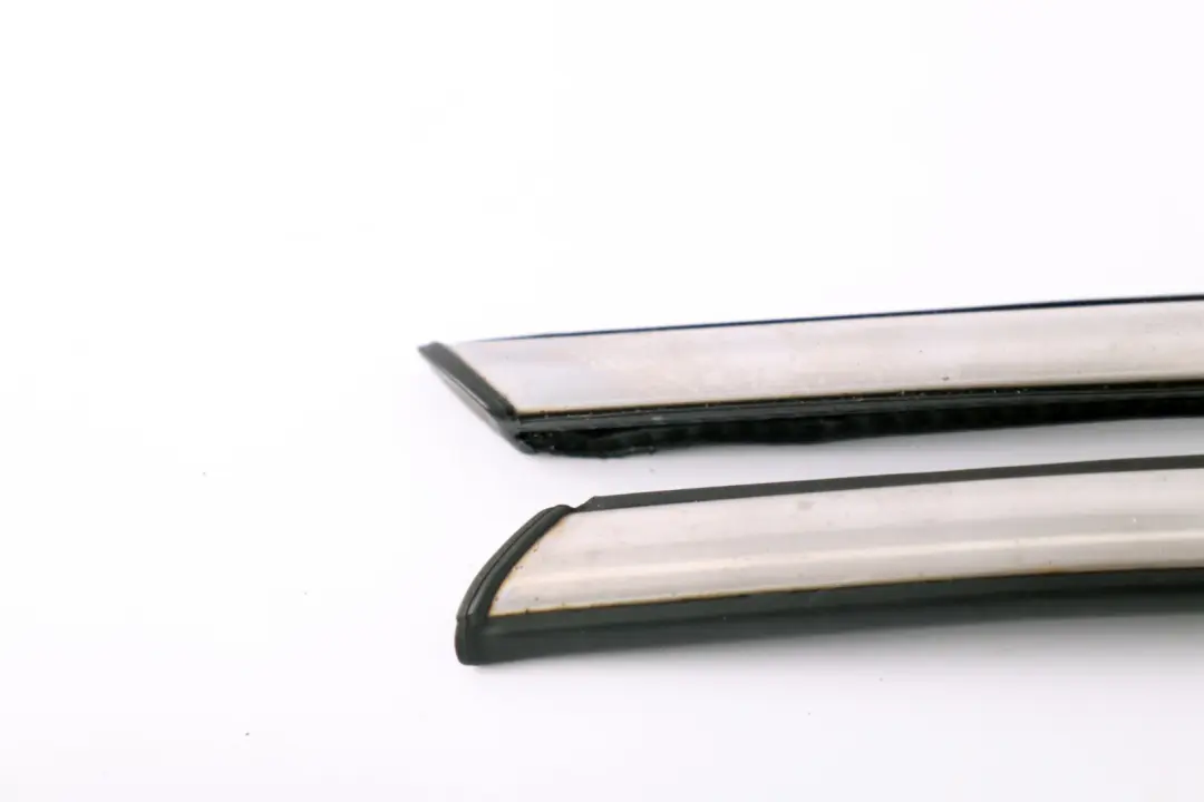 Set Front Side Panel Moulding Chrome to Mini Cooper R55 R56 R57 with Part number 7149955 Mini Cooper R55 R56 R57 Set Front Side Panel Moulding Chrome - SKU 7149955-2 - Part number 7149955