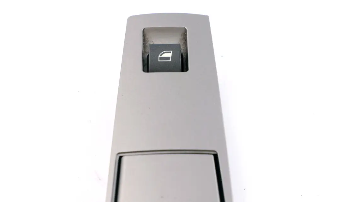 BMW E65 Apertura Posacenere Destra Titan - SKU 7149962 - Numero di parte 7149962