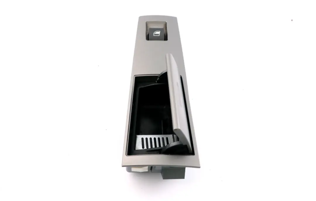 BMW 7 E65 Couverture Calcinateur Droite Titan - SKU 7149962 - Numéro de pièce 7149962