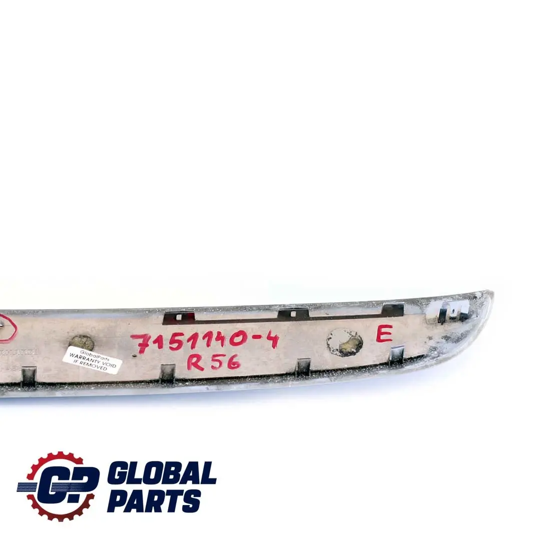 Blenda Listwa Osłona Klapy Bagażnika Chrom do Mini Cooper R55 R56 o numerze 7151140 Mini Cooper R55 R56 Blenda Listwa Osłona Klapy Bagażnika Chrom - SKU 7151140-4 - Numer Części 7151140