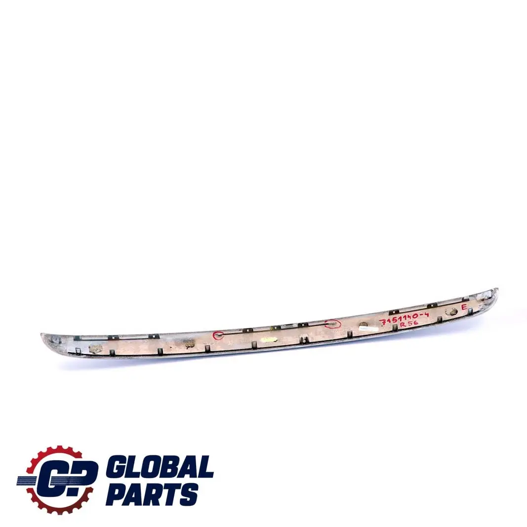 Blenda Listwa Osłona Klapy Bagażnika Chrom do Mini Cooper R55 R56 o numerze 7151140 Mini Cooper R55 R56 Blenda Listwa Osłona Klapy Bagażnika Chrom - SKU 7151140-4 - Numer Części 7151140