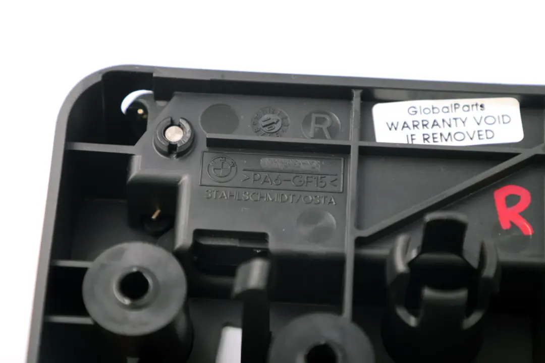 Maniglia Azionamento Del Sedile Posteriore Destra O/S per BMW E82 E90 E90N con numero di parte 7151370 BMW E82 E90 E90N Maniglia Azionamento Del Sedile Posteriore Destra O/S - SKU 7151370-1 - Numero di parte 7151370