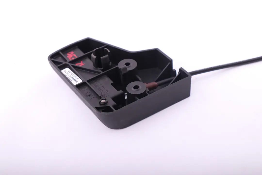 Asiento Trasero Unidad De Accionamiento De Carga Derecha para BMW E82 E90 E92 con número de pieza 7151370 BMW E82 E90 E92 Asiento Trasero Unidad De Accionamiento De Carga Derecha - SKU 7151370 - Número de pieza 7151370