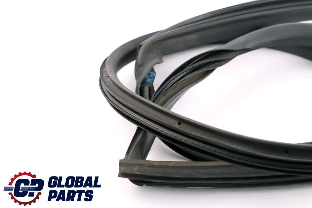 Junta De Goma Puerta Delantera Izquierda para Mini Cooper One R50 R53 R56 con número de pieza 7151383 Mini Cooper One R50 R53 R56 Junta De Goma Puerta Delantera Izquierda - SKU 7151383 - Número de pieza 7151383