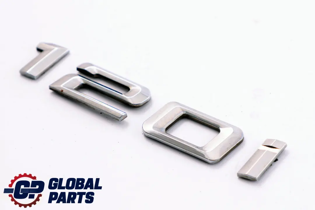Emblem hinten Schriftzug Logo Zeichen 120i für BMW 1 er E81 E82 E87 LCI mit Teilenummer 51147151386 BMW 1 er E81 E82 E87 LCI Emblem hinten Schriftzug Logo Zeichen 120i - SKU 7151386 - Teilenummer 51147151386