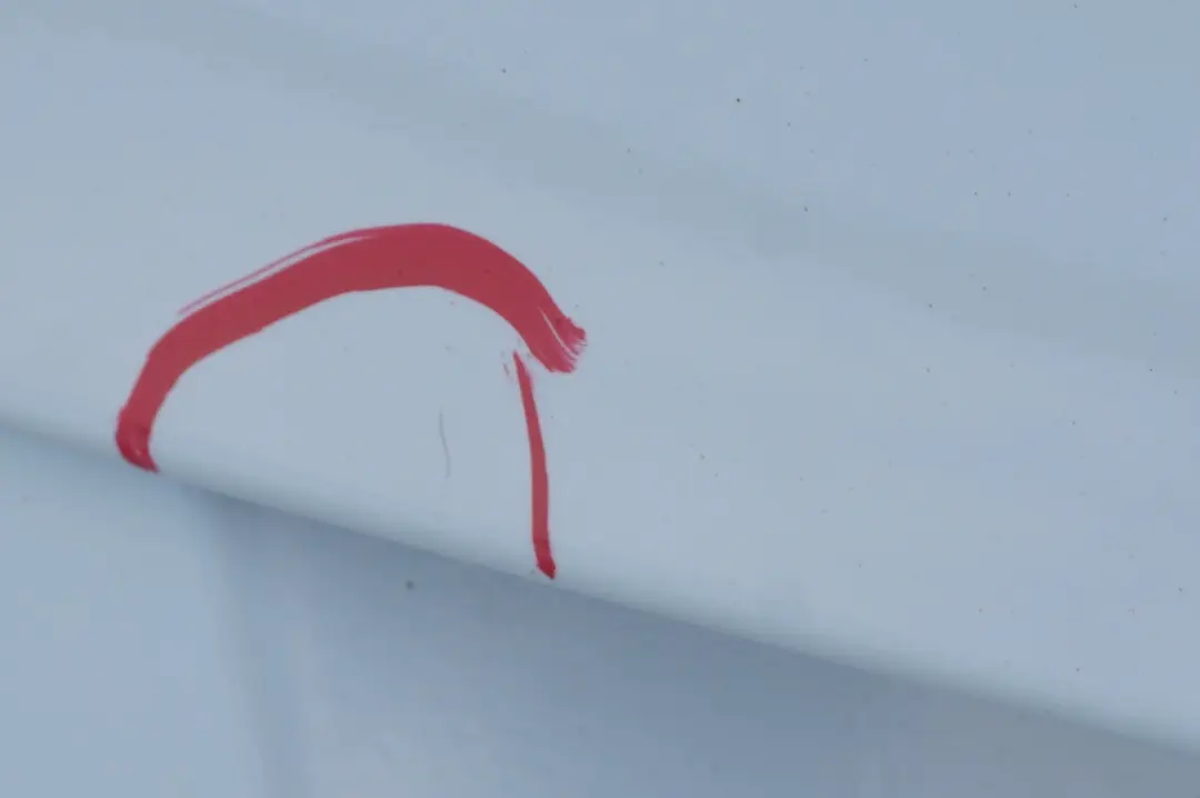 Klapa bagażnika tył tylna Alpinweiss 300 do BMW E90 o numerze 7151491 BMW E90 Klapa bagażnika tył tylna Alpinweiss 300 - SKU 7151491-AW1 - Numer Części 7151491