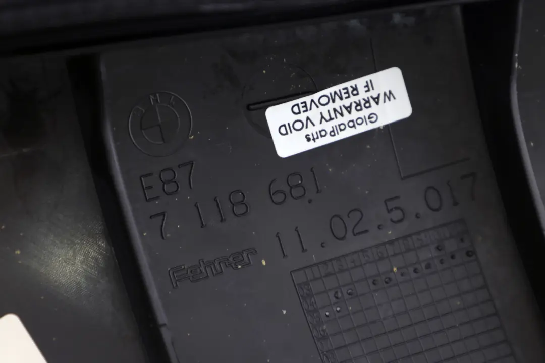 BMW E87 Kanapa Tył Boczek Lewy Materiał - SKU 7151661 - Numer Części 7151661