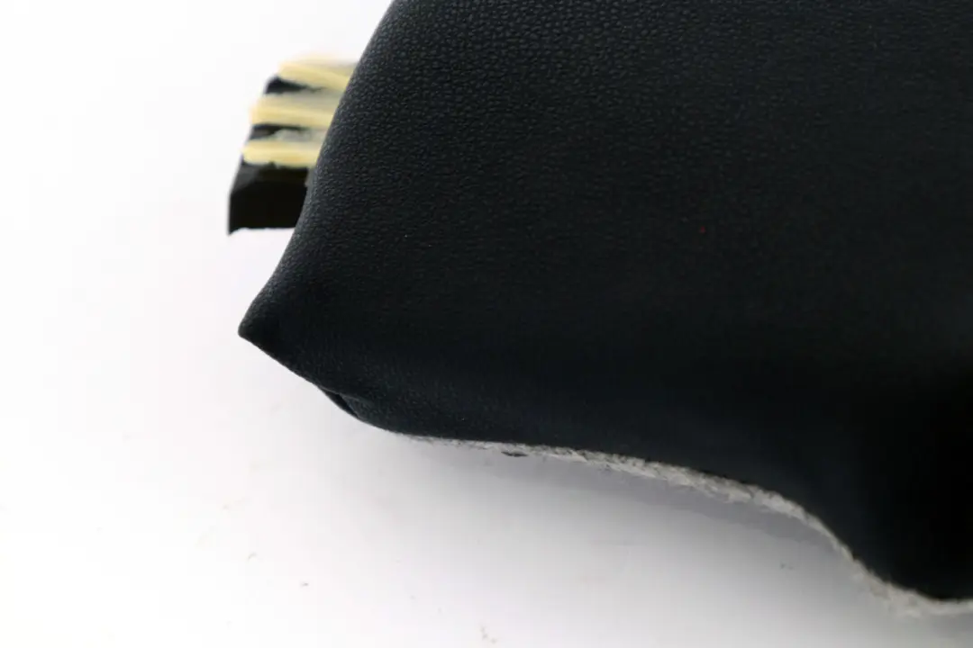 Boczek Kanapy Prawy Tył Materiał do BMW E87 o numerze 7151662 BMW E87 Boczek Kanapy Prawy Tył Materiał - SKU 7151662 - Numer Części 7151662