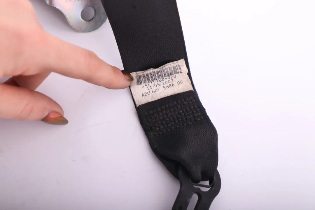 Upper Seat Belt Rear Right O/S Black to BMW E93 with Part number 7151684 BMW E93 Upper Seat Belt Rear Right O/S Black - SKU 7151684 - Part number 7151684