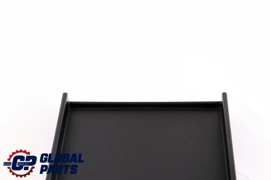 Pokrywa Tylnego Podłokietnika Czarna do BMW E90 o numerze 9137391 BMW E90 Pokrywa Tylnego Podłokietnika Czarna - SKU 7152202 - Numer Części 9137391