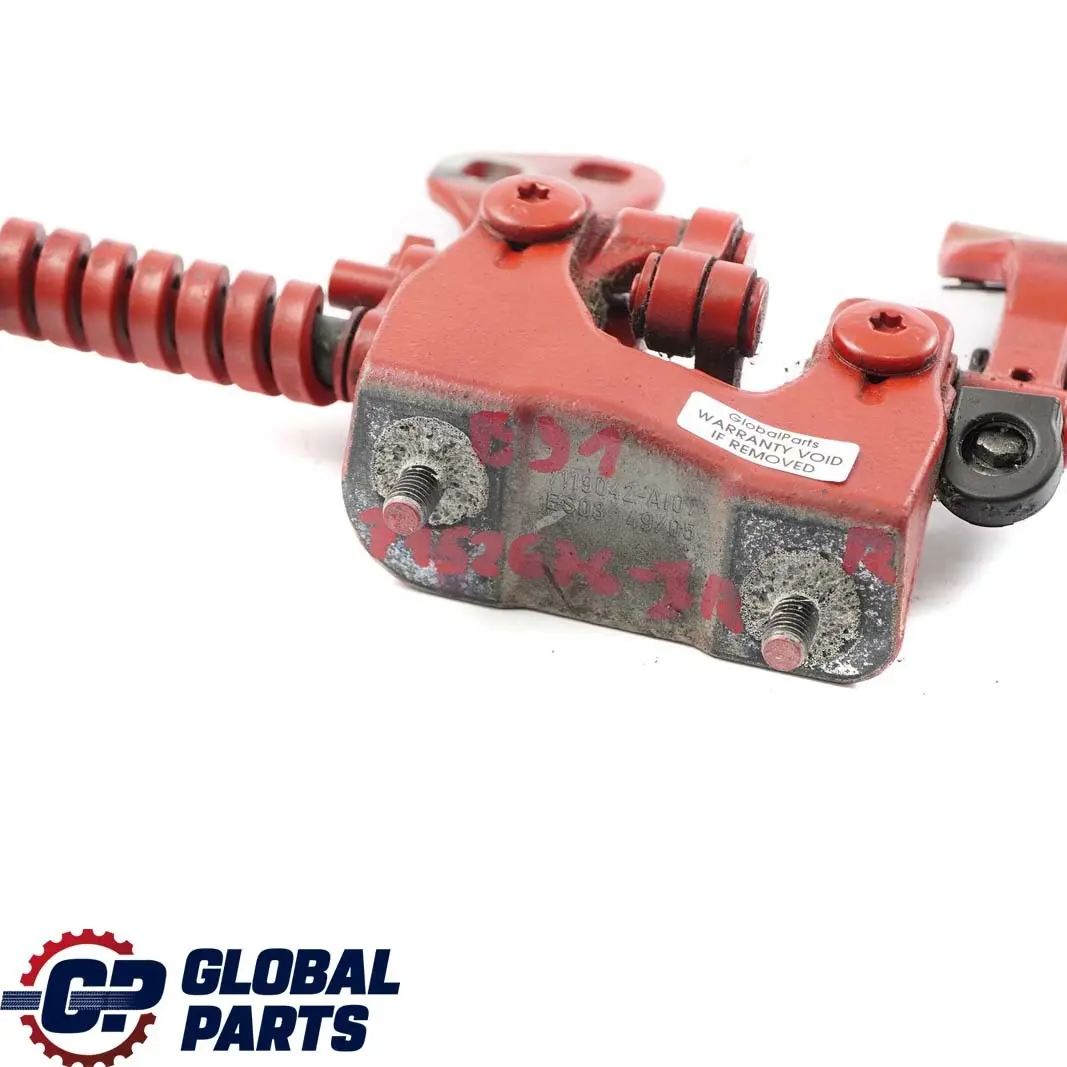 Cardine Portellone Destra Rosso Giappone 438 7119042 per BMW E91 con numero di parte 7152676 BMW E91 Cardine Portellone Destra Rosso Giappone 438 7119042 - SKU 7152676-JR - Numero di parte 7152676