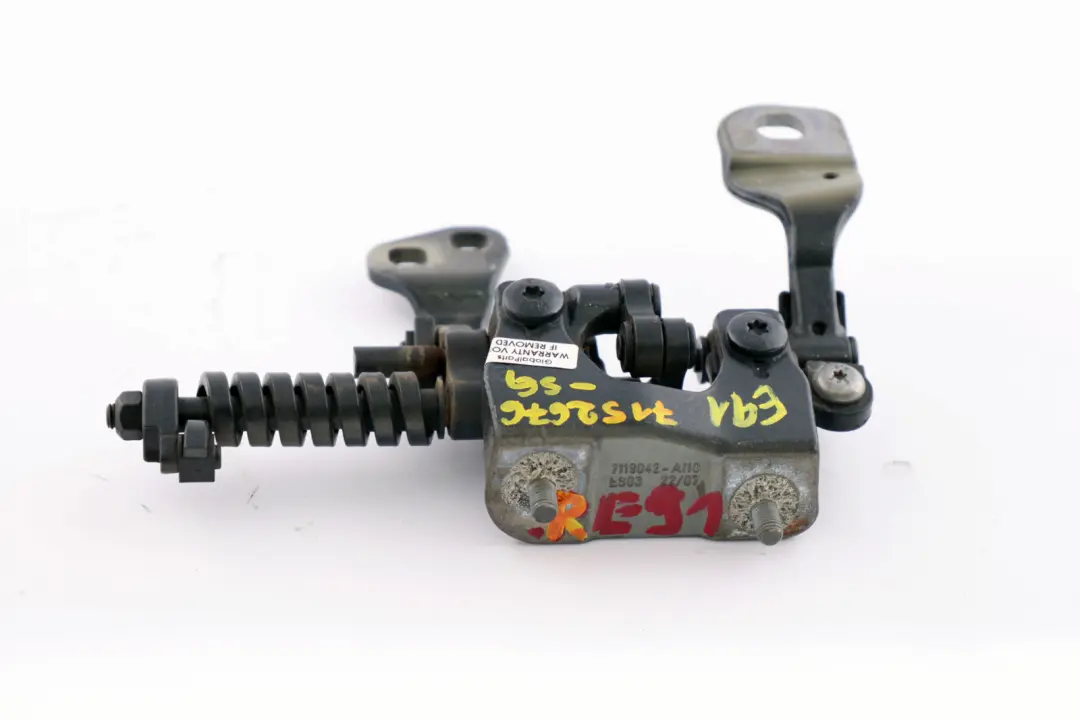 Cardine Portellone Destra Frizzante Grafite Metallizzato 7119042 per BMW E91 con numero di parte 7152676 BMW E91 Cardine Portellone Destra Frizzante Grafite Metallizzato 7119042 - SKU 7152676-SG - Numero di parte 7152676