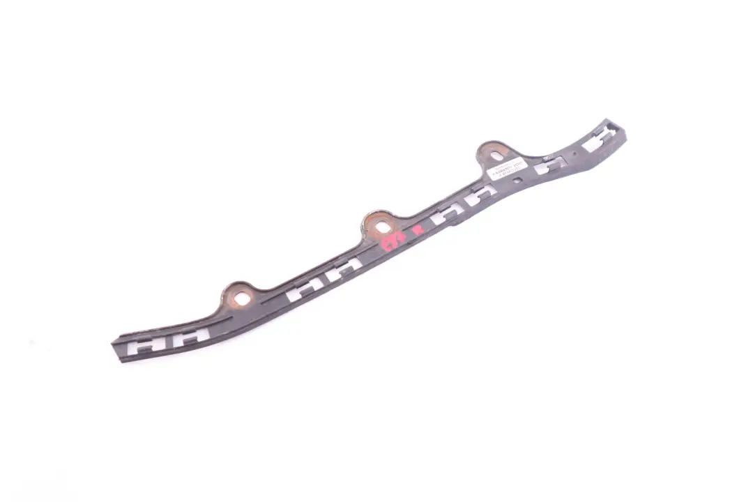 Uszczelka pasek uszczelniający maski prawy do BMW E87 o numerze 7152800 BMW E87 Uszczelka pasek uszczelniający maski prawy - SKU 7152800 - Numer Części 7152800