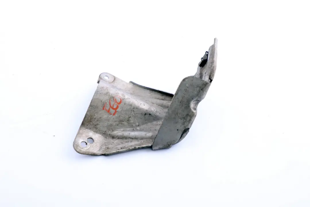 Staffa Copertura Passaruota Condotto Aria Anteriore Sinistro per BMW E60 con numero di parte 7152819 BMW E60 Staffa Copertura Passaruota Condotto Aria Anteriore Sinistro - SKU 7152819 - Numero di parte 7152819