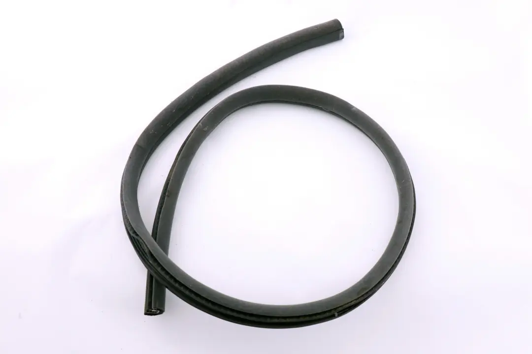 E64N LCI Türdichtungsleiste Dichtung Links Grau für BMW E64 mit Teilenummer 7153457 BMW E64 E64N LCI Türdichtungsleiste Dichtung Links Grau - SKU 7153457 - Teilenummer 7153457